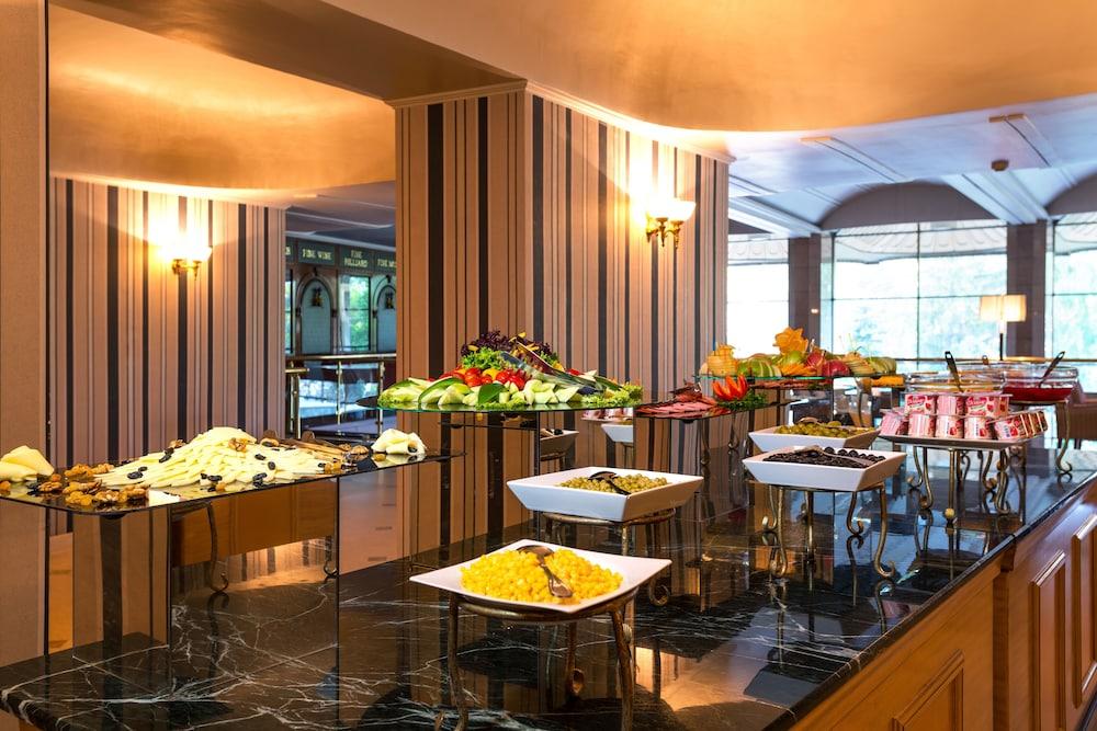 Kazakhstan Otel 4*